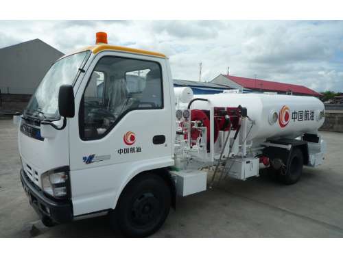民用飞机加油车